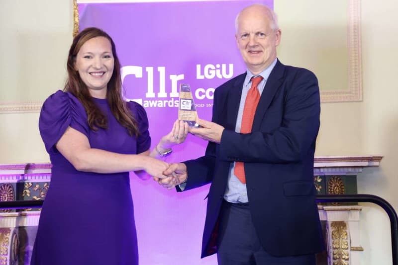 Cllr Lewis Herbert receiving his lifetime achievement award